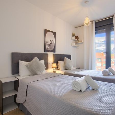 2B2B Deluxe apartment - Jardines de Cuatro Caminos - Business District - Santiago Bernabéu Madrid Esterno foto