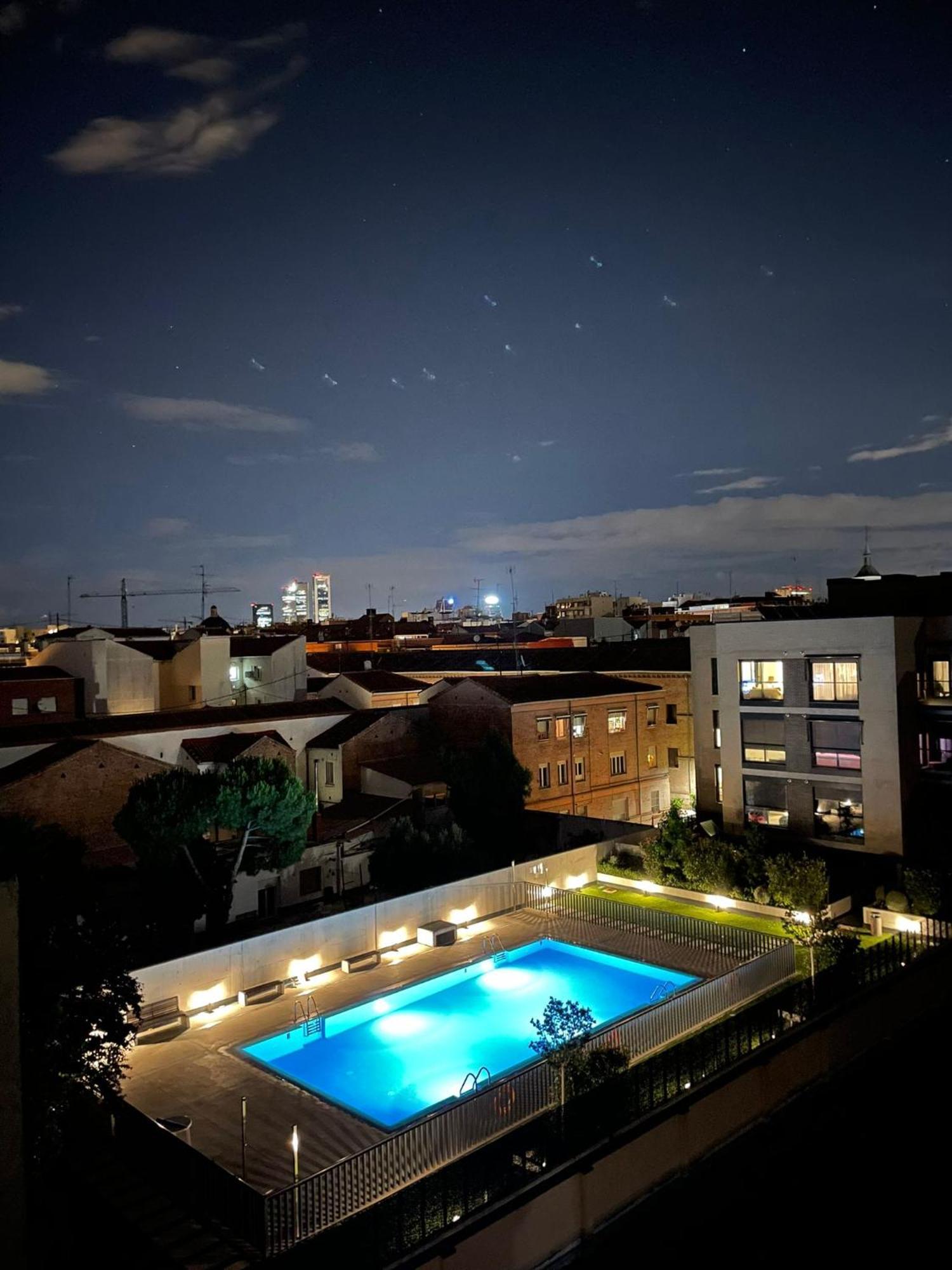 2B2B Deluxe apartment - Jardines de Cuatro Caminos - Business District - Santiago Bernabéu Madrid Esterno foto